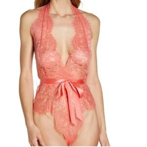 🔥Oh La La Cheri Naomi Plunge Neck Lace Bodysuit/ S/M🔥 NWOT